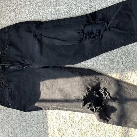 Dresses pants and jeans - Picture 9 of 16